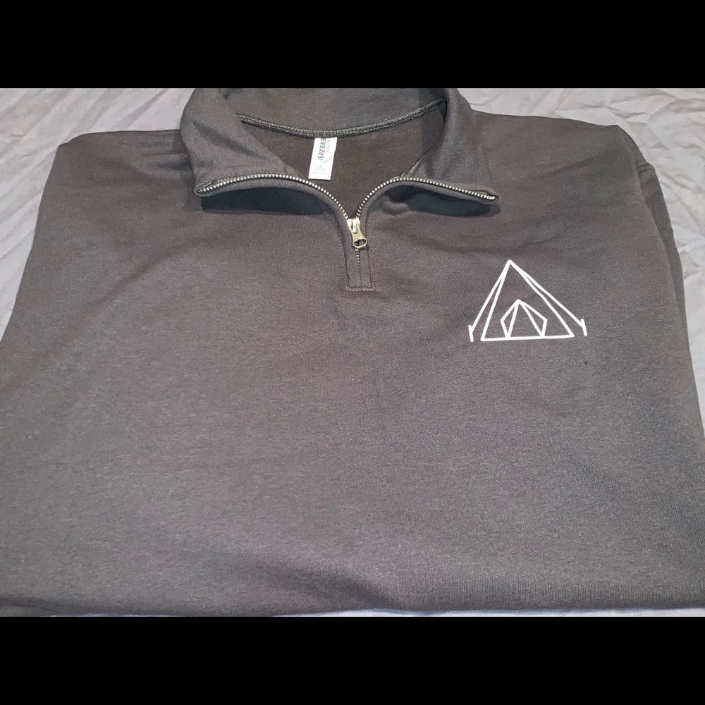 Shirts - Picture 9 of 9